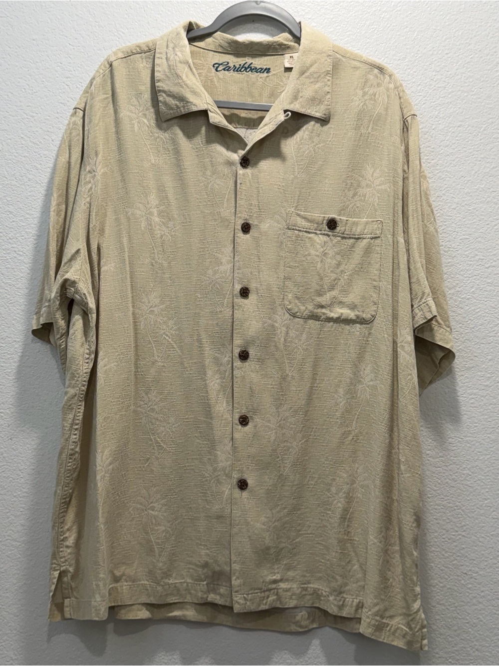 Caribbean Beige Short-Sleeve Button-Down Camp Shirt Size XL